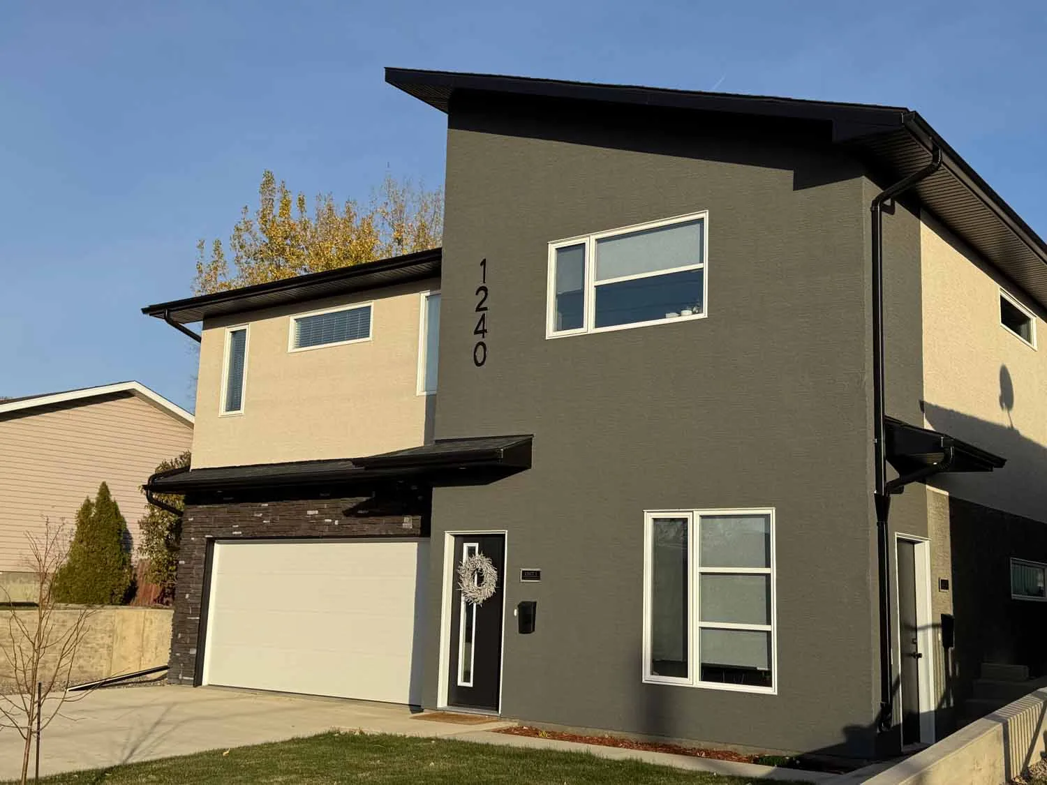 1240 Stadacona St W (Unit A) - Moose Jaw - House Rental